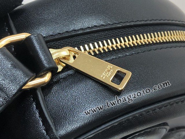 Celine專櫃2023新款經典凱旋門Logo大月餅包斜挎女包 賽琳OVAL CUIR TRIOMPHE大光滑牛皮革橢圓形手袋 sldj2261